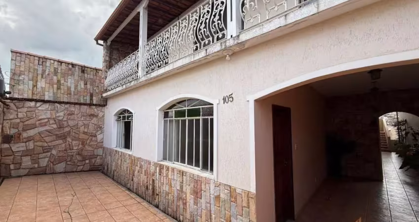 Casa em condomínio fechado com 4 quartos à venda na Rua Ernani José Nunes, 105, Lourdes, Conselheiro Lafaiete