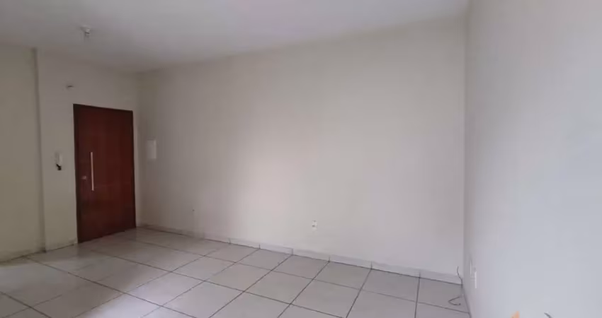 Apartamento com 3 quartos à venda na Rua Coronel José Joaquim Queirós Júnior, 650, Campo Alegre, Conselheiro Lafaiete
