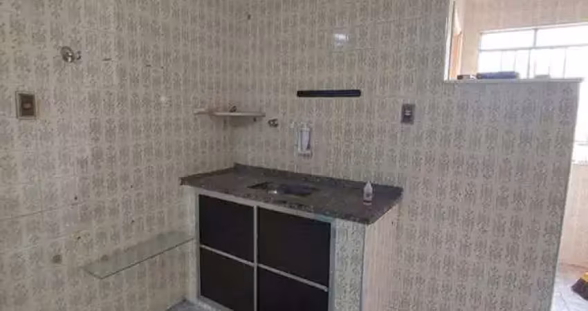 Apartamento com 3 quartos para alugar na Rua José Nicolau de Queiroz, 77, Centro, Conselheiro Lafaiete