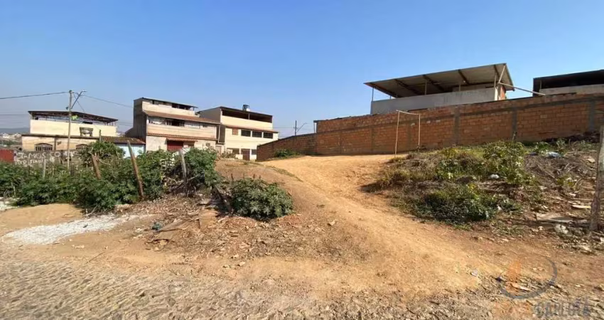 Terreno em condomínio fechado à venda na Rua Francisco Leão, 5, Sion, Conselheiro Lafaiete