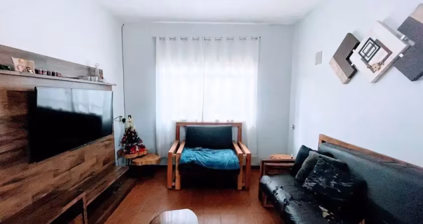 Casa em condomínio fechado com 3 quartos à venda na Praça Pimentel Duarte, 10, Amaro Ribeiro, Conselheiro Lafaiete