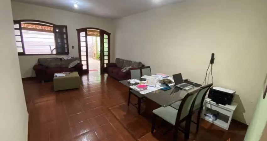 Casa em condomínio fechado com 6 quartos à venda na Rua Eli do Nascimento, 58, Cachoeira, Conselheiro Lafaiete