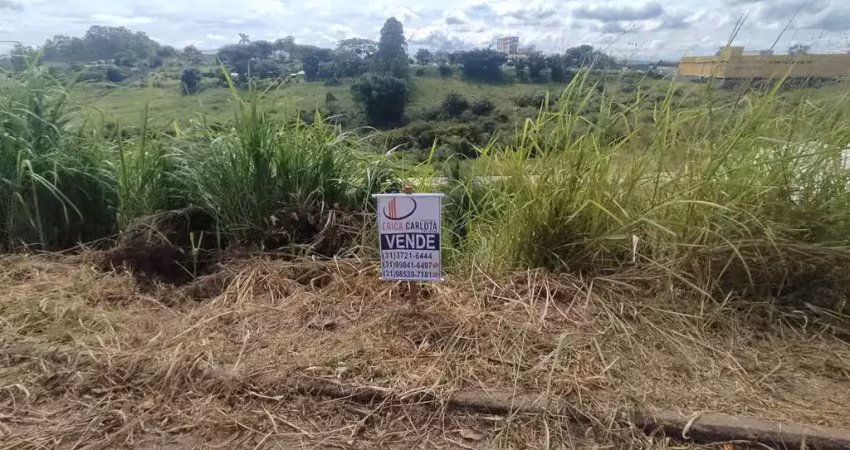 Terreno em condomínio fechado à venda na Rua Santa Efigênia, 12, Tiradentes, Conselheiro Lafaiete