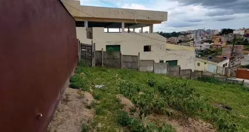Terreno comercial para alugar na Rua José Balbino de Matos, 15, Morada do Sol, Conselheiro Lafaiete