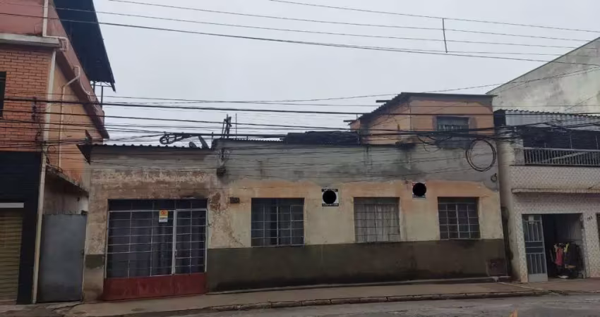 Terreno em condomínio fechado à venda na Rua Dias de Souza, 233, Centro, Conselheiro Lafaiete