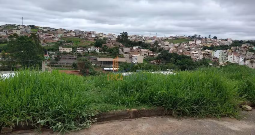 Terreno em condomínio fechado à venda na Rua Maria José de Paula Rocha, 05, Real de Queluz, Conselheiro Lafaiete