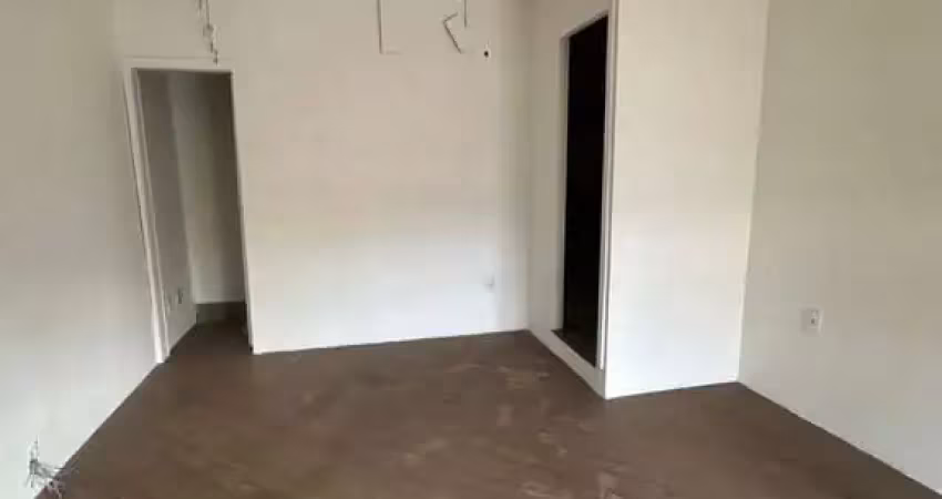 Ponto comercial para alugar na Avenida Prefeito Telesforo Cândido de Rezende, 290, Centro, Conselheiro Lafaiete