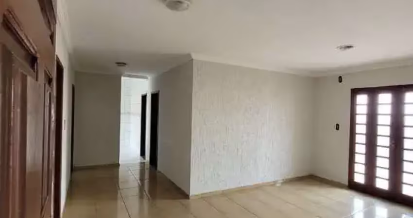 Apartamento com 3 quartos para alugar na Rua Frei Eustáquio, 180, Lourdes, Conselheiro Lafaiete