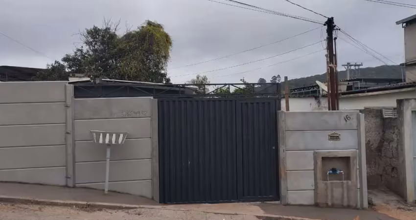 Casa em condomínio fechado para alugar na Rua José de Oliveira Lima, 16, Paulo VI, Conselheiro Lafaiete