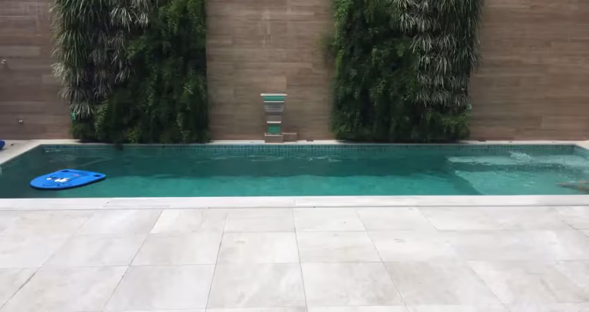 Oportunidade única sobrado alto padrão recém reformado com 413m² de terreno e 500m² a/const.  finíssimo acabamento piscina aquecida pub  aquecimento solar !