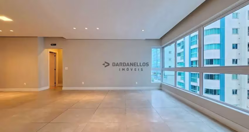 Apartamento semi mobiliado a venda na região central de balneário camboriú 3 suí