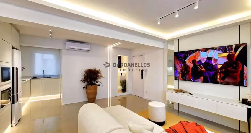 Apartamento reformado e decorado com 3 quartos na quadra do mar em bc.