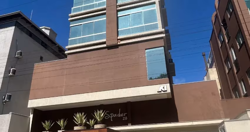 Cobertura com vista mar ricamente decorado em bombinhas- oportunidade