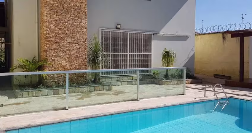 Casa à venda na Rua Comendador Alfaia Rodrigues, 00, Ponta da Praia, Santos