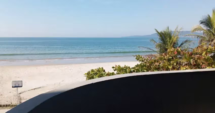 Apartamento pé na areia – quadra mar, itapema/sc meia praia, suíte e varanda gourmet