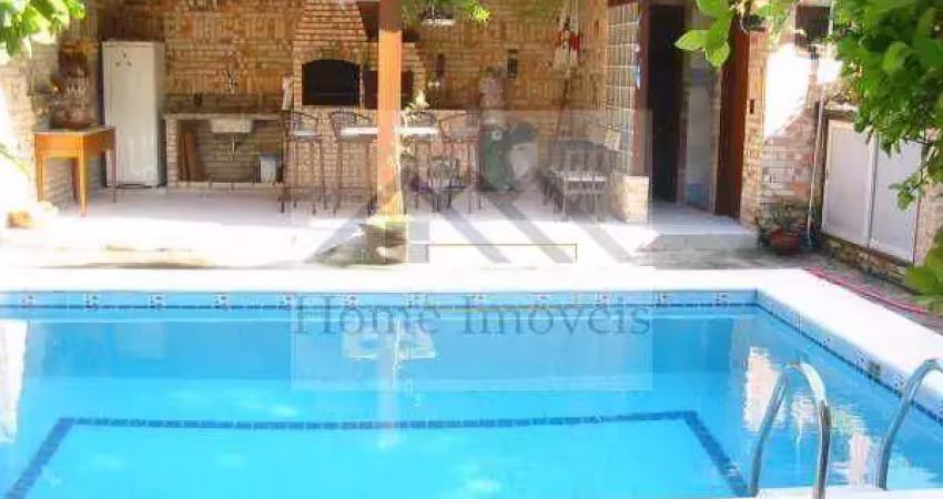 Casa com 4 dormitórios à venda, sendo 1 suíte,  330 m² por r$ 1.579.000 - piratininga - niterói/rj