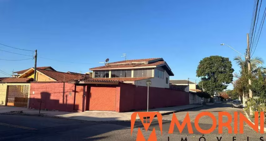 Linda casa sobrado à venda no jardim satélite são josé dos campos/sp