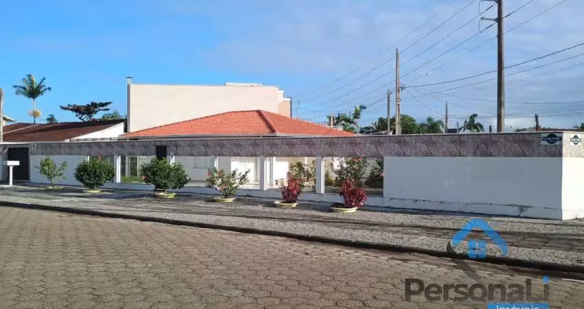 Casa com 3 quartos à venda no Centro, Guaratuba 