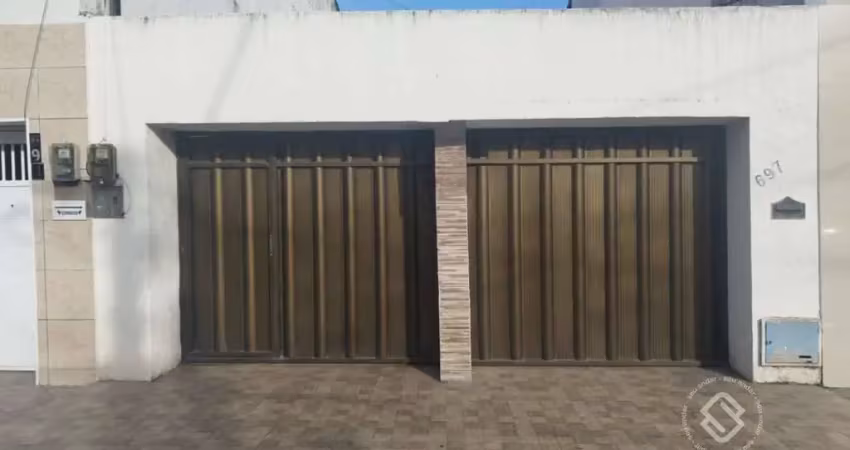 Casa para vender com 2 quartos, 2 suítes no bairro passaré em fortaleza