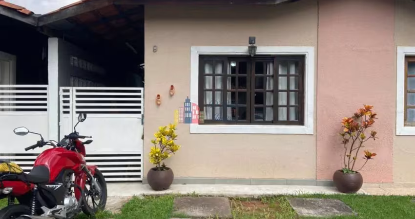 Casa terrea em condomínio fechado disponível para locação.