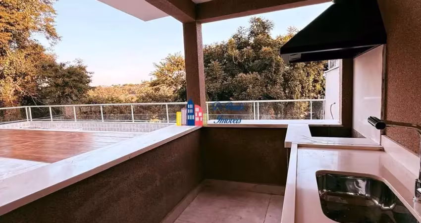 Sobrado espetacular na granja viana, com fundo pra mata. condomínio chácara dos lagos.