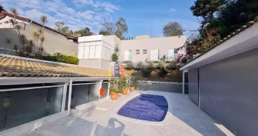 Excelente casa residencial com 03 suítes em condominio fechado em santana de parnaiba!