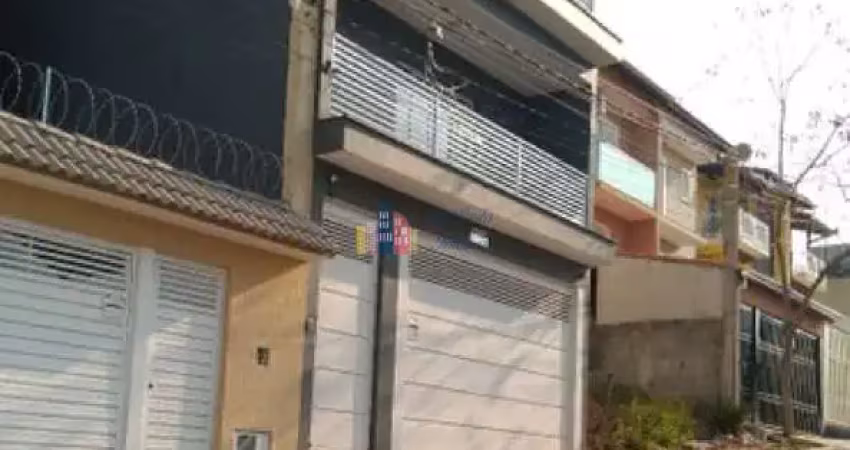 Linda casa em barueri, com 342 m²,construída em terreno plano ,ótimo acabamento ,porcelanato na parte interna e externa ,piso vinílico nos quartos