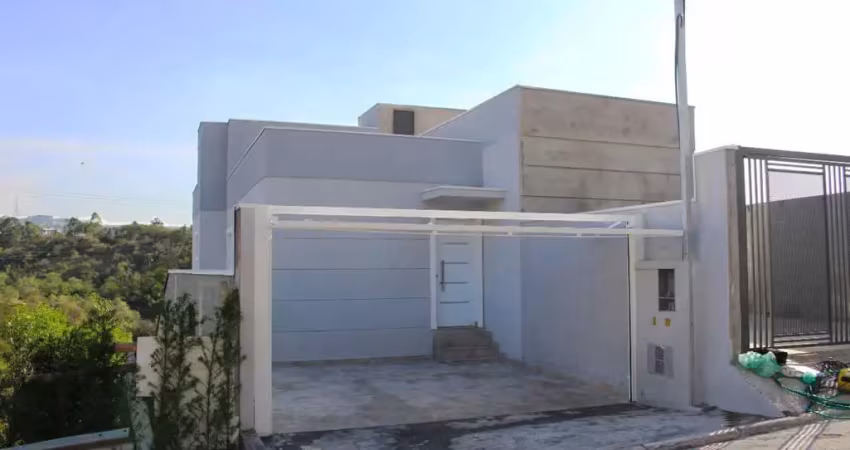 Linda casa à venda no bairro jardim são luís - santana de parnaíba/sp.