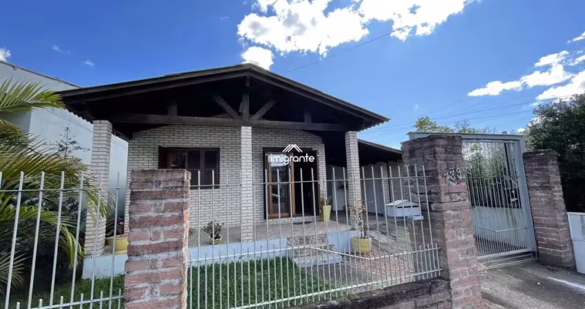 Casa mista com 3 dormitório bairro são joão, santa cruz