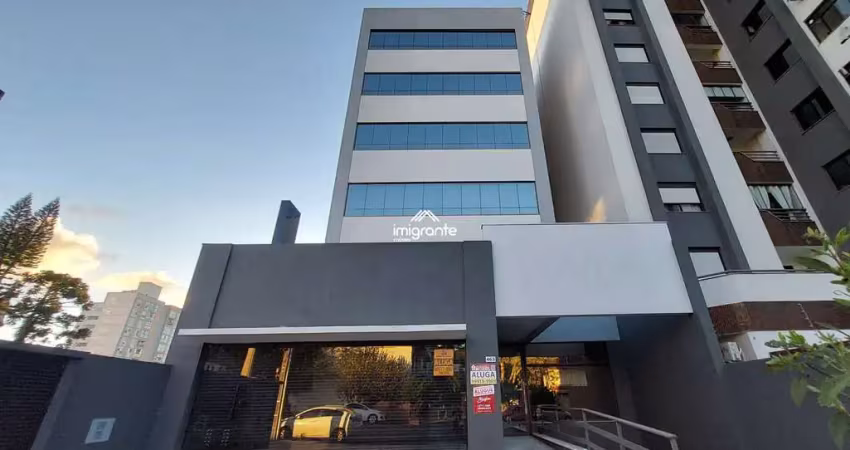 Sala comercial nova no office center com 02 vagas de garagem