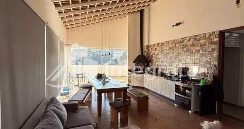 Casa à venda com 4 quartos jardim del rey r$ 2.200.000,00