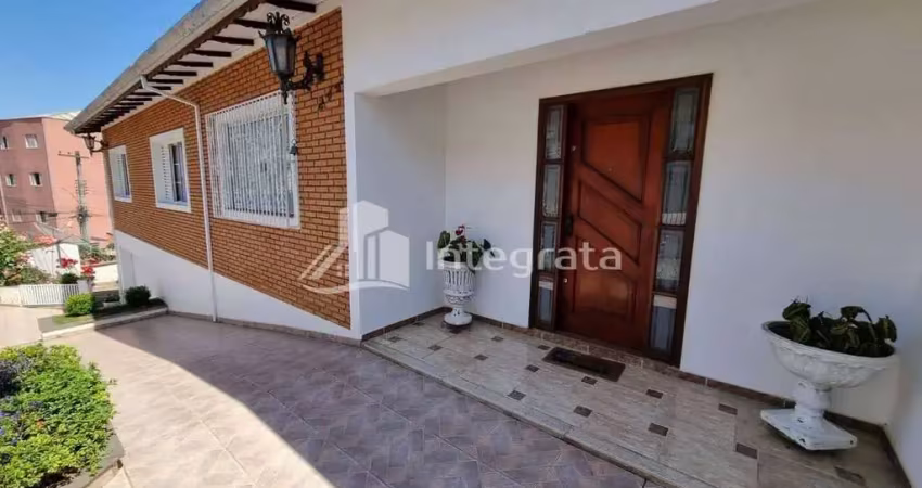 Vende-se casa residencial de 3 dormitórios sendo 1 suíte no jardim quisisana