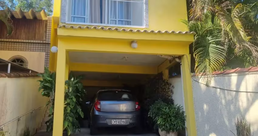 Casa em condomínio fechado com 2 quartos à venda em Curicica, Rio de Janeiro 