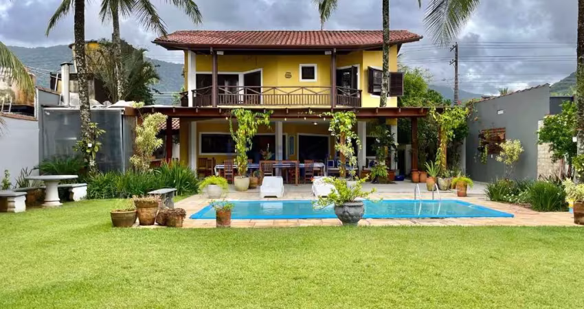 Casa com 4 quartos para alugar na Avenida Doutor Francisco Loup, 973, Maresias, São Sebastião