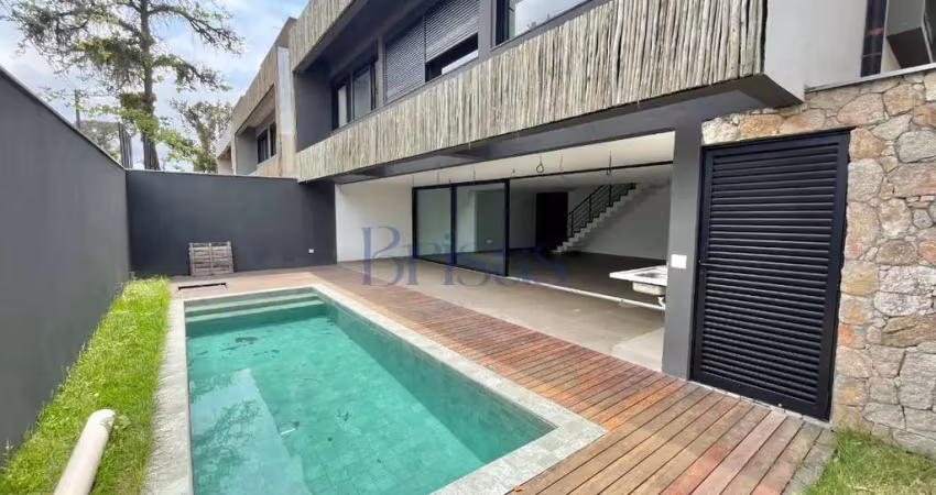 Casa em condomínio fechado com 4 quartos à venda no Camburi, São Sebastião 