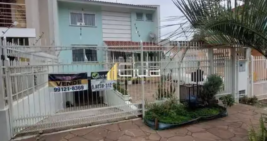 Casa com 3 quartos à venda na Rua Irmã Rosalia, Nossa Senhora Medianeira, Santa Maria