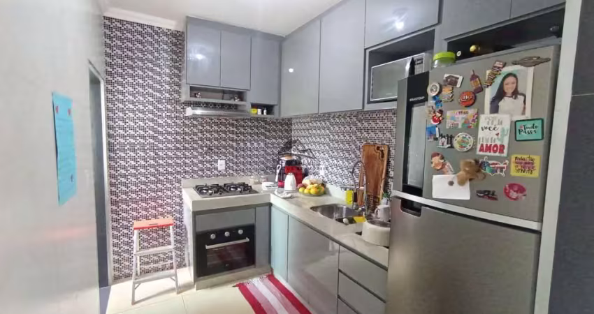 Linda casa no senhora das graças 3 quartos cozinha planejada