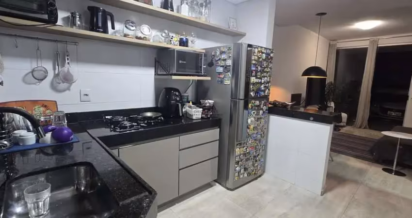 Linda casa de 2 quartos 1 suíte e 2 vagas no bairro bom retiro-betim