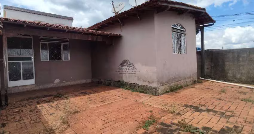 Excelente casa 2 quartos 4 vagas garagem niterói betim
