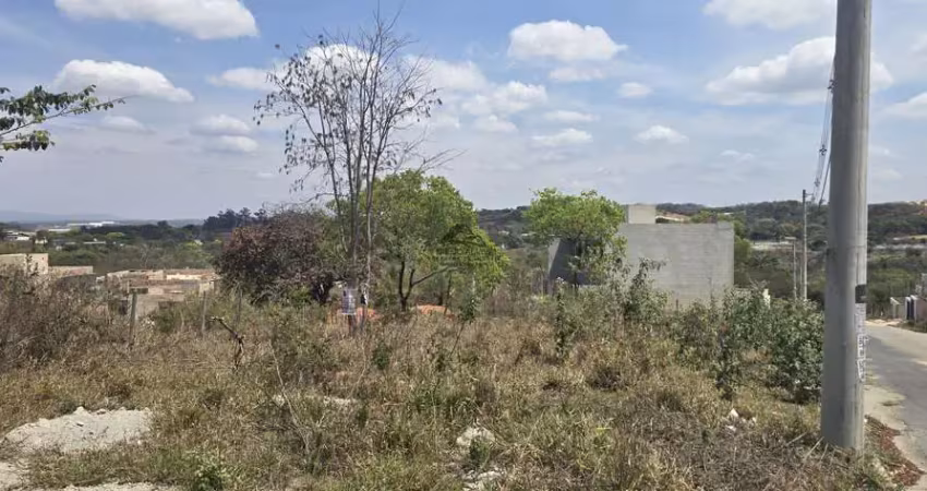 Terreno à venda no Teixeirinha, Betim 