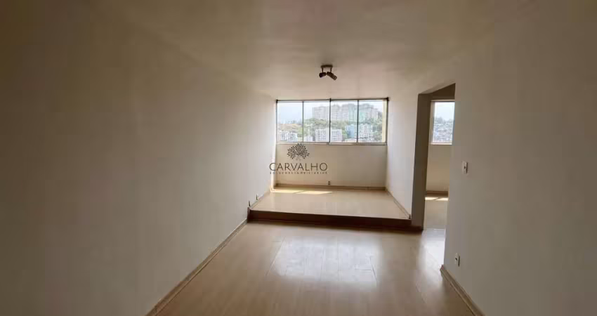 Apartamento com 02 quartos para alugar no fonseca, niterói/rj