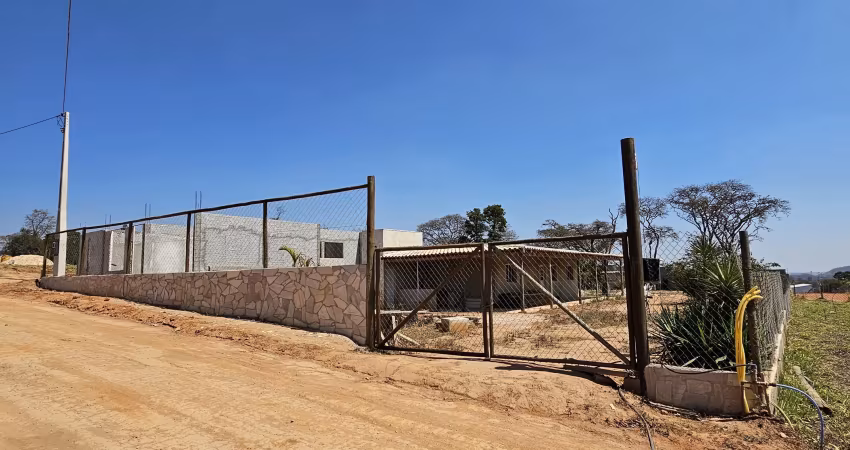 Chácara / sítio com 2 quartos à venda na Praça da Igreja, 9864, Cristal, Mairinque