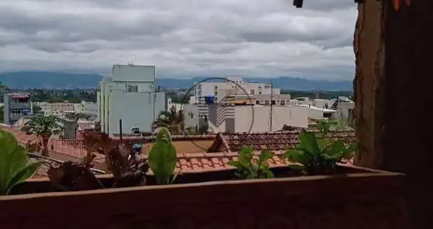Casa com 4 quartos à venda no Centro, Aparecida 