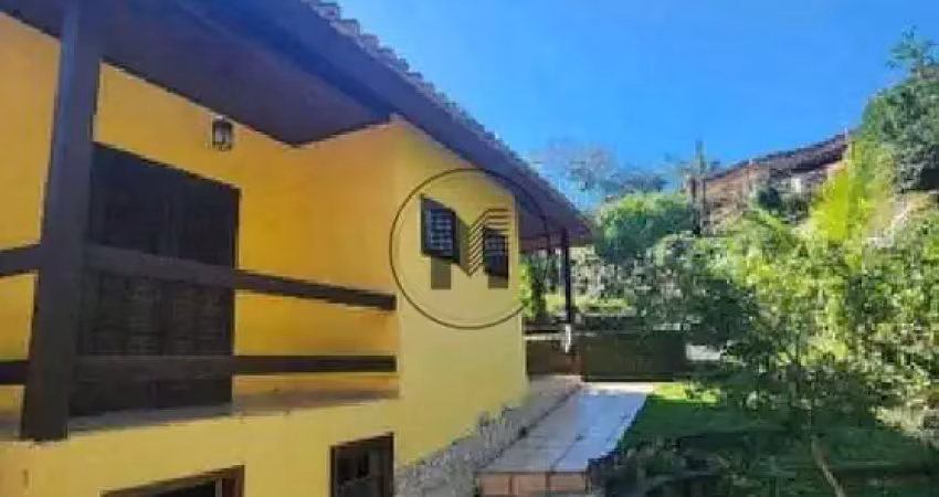 Casa em condomínio fechado com 4 quartos à venda no Penedo, Itatiaia 
