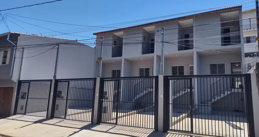 Excelente sobrados à venda, minha casa minha vida. dois dormitórios com suíte.