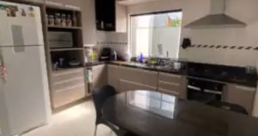 Casa com 3 quartos à venda na Avenida Tijucussu, 7y, Olímpico, São Caetano do Sul