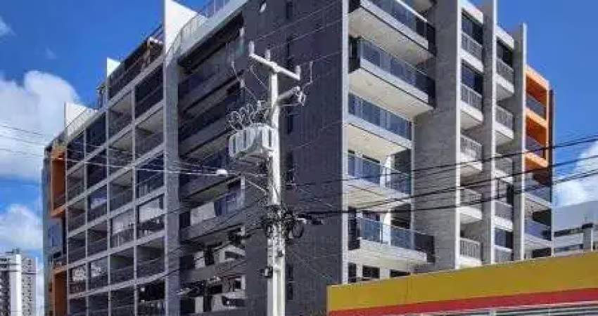 Flat mobiliado localizado a poucos passos da praia do bessa