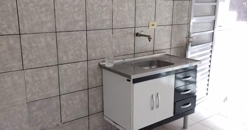 03 cômodos - jd. soraia (capão redondo) - r$ 850 - ambiente familiar