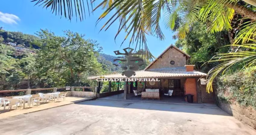 Nogueira vendo casa linear com 5 quartos 2 suítes piscina