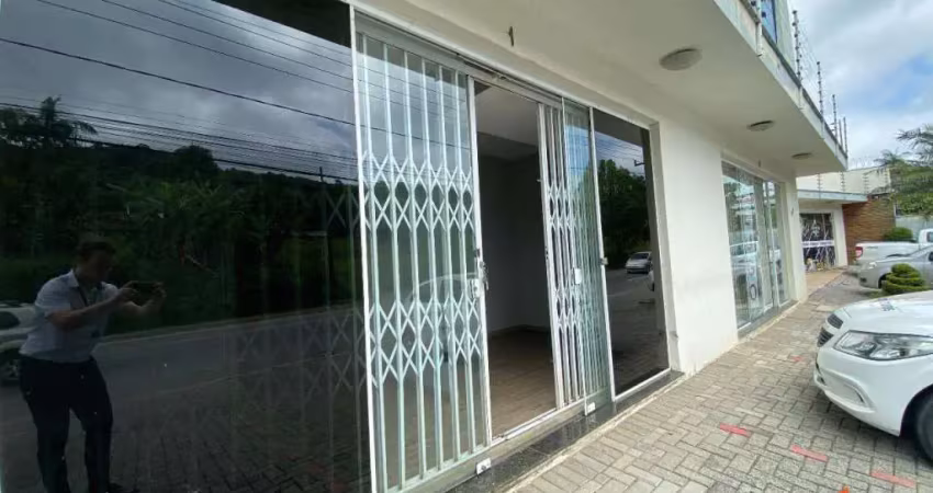 Para Locação - Sala Comercial no Saguaçu em Joinville-Sc